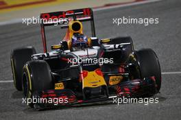 Daniel Ricciardo (AUS) Red Bull Racing RB12. 03.04.2016. Formula 1 World Championship, Rd 2, Bahrain Grand Prix, Sakhir, Bahrain, Race Day.