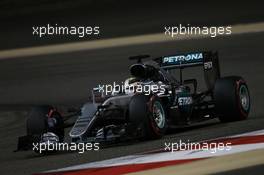 Lewis Hamilton (GBR) Mercedes AMG F1 W07 Hybrid. 03.04.2016. Formula 1 World Championship, Rd 2, Bahrain Grand Prix, Sakhir, Bahrain, Race Day.