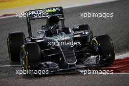 Nico Rosberg (GER) Mercedes AMG F1 W07 Hybrid. 03.04.2016. Formula 1 World Championship, Rd 2, Bahrain Grand Prix, Sakhir, Bahrain, Race Day.