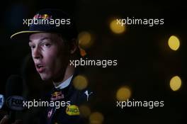 Daniil Kvyat (RUS) Red Bull Racing. 02.04.2016. Formula 1 World Championship, Rd 2, Bahrain Grand Prix, Sakhir, Bahrain, Qualifying Day.