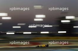 Kevin Magnussen (DEN) Renault Sport F1 Team RS16. 02.04.2016. Formula 1 World Championship, Rd 2, Bahrain Grand Prix, Sakhir, Bahrain, Qualifying Day.