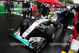 Lewis Hamilton (GBR) Mercedes AMG F1 W07 Hybrid on the grid. 13.11.2016. Formula 1 World Championship, Rd 20, Brazilian Grand Prix, Sao Paulo, Brazil, Race Day.