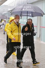(L to R): Jerome Stoll (FRA) Renault Sport F1 President with Frederic Vasseur (FRA) Renault Sport F1 Team Racing Director. 13.11.2016. Formula 1 World Championship, Rd 20, Brazilian Grand Prix, Sao Paulo, Brazil, Race Day.