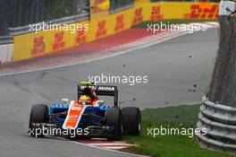 Rio Haryanto (IDN) Manor Racing MRT05 crashed during qualifying. 11.06.2016. Formula 1 World Championship, Rd 7, Canadian Grand Prix, Montreal, Canada, Qualifying Day.
