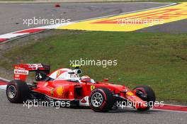Kimi Raikkonen (FIN) Ferrari SF16-H with a broken front wing. 17.04.2016. Formula 1 World Championship, Rd 3, Chinese Grand Prix, Shanghai, China, Race Day.