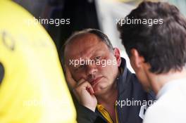 (L to R): Frederic Vasseur (FRA) Renault Sport F1 Team Racing Director with Jolyon Palmer (GBR) Renault Sport F1 Team. 16.04.2016. Formula 1 World Championship, Rd 3, Chinese Grand Prix, Shanghai, China, Qualifying Day.