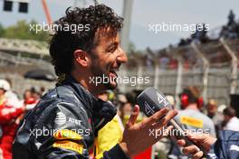 Daniel Ricciardo (AUS) Red Bull Racing on the grid. 15.05.2016. Formula 1 World Championship, Rd 5, Spanish Grand Prix, Barcelona, Spain, Race Day.