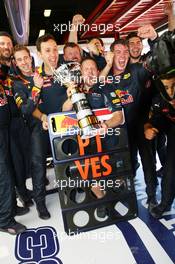 The Red Bull Racing celebrate victory for Max Verstappen (NLD) Red Bull Racing. 15.05.2016. Formula 1 World Championship, Rd 5, Spanish Grand Prix, Barcelona, Spain, Race Day.
