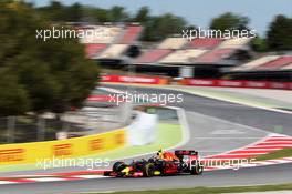Max Verstappen (NLD) Red Bull Racing RB12. 14.05.2016. Formula 1 World Championship, Rd 5, Spanish Grand Prix, Barcelona, Spain, Qualifying Day.