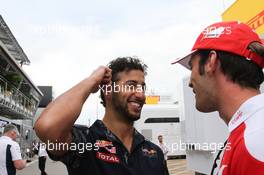 (L to R): Daniel Ricciardo (AUS) Red Bull Racing with Jean-Eric Vergne (FRA) Ferrari Test and Development Driver. 14.05.2016. Formula 1 World Championship, Rd 5, Spanish Grand Prix, Barcelona, Spain, Qualifying Day.