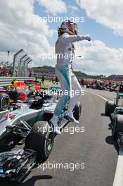 Race winner Lewis Hamilton (GBR) Mercedes AMG F1 W07 Hybrid celebrates parc ferme. 10.07.2016. Formula 1 World Championship, Rd 10, British Grand Prix, Silverstone, England, Race Day.