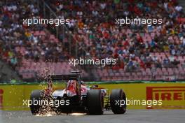Daniil Kvyat (RUS) Scuderia Toro Rosso STR11 sends sparks flying. 30.07.2016. Formula 1 World Championship, Rd 12, German Grand Prix, Hockenheim, Germany, Qualifying Day.