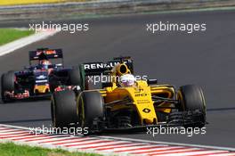 Kevin Magnussen (DEN) Renault Sport F1 Team RS16. 24.07.2016. Formula 1 World Championship, Rd 11, Hungarian Grand Prix, Budapest, Hungary, Race Day.