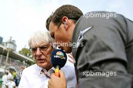 Bernie Ecclestone (GBR) with Will Buxton (GBR) NBC Sports Network TV Presenter on the grid. 04.09.2016. Formula 1 World Championship, Rd 14, Italian Grand Prix, Monza, Italy, Race Day.