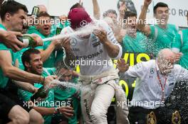 Race winner Lewis Hamilton (GBR) Mercedes AMG F1 celebrates with Dr. Dieter Zetsche (GER) Daimler AG CEO and the team. 29.05.2015. Formula 1 World Championship, Rd 6, Monaco Grand Prix, Monte Carlo, Monaco, Race Day.