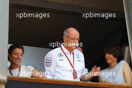 Dr. Dieter Zetsche (GER) Daimler AG CEO with his daughter Nora (Left). 28.05.2016. Formula 1 World Championship, Rd 6, Monaco Grand Prix, Monte Carlo, Monaco, Qualifying Day.