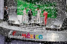 Ticker tape at the podium. 30.10.2016. Formula 1 World Championship, Rd 19, Mexican Grand Prix, Mexico City, Mexico, Race Day.