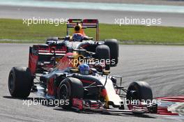 Daniel Ricciardo (AUS) Red Bull Racing RB12 leads team mate Max Verstappen (NLD) Red Bull Racing RB12. 02.10.2016. Formula 1 World Championship, Rd 16, Malaysian Grand Prix, Sepang, Malaysia, Sunday.