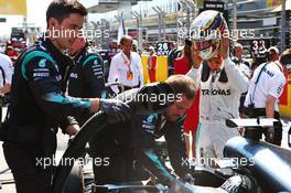 Lewis Hamilton (GBR) Mercedes AMG F1 W07 Hybrid on the grid. 01.05.2016. Formula 1 World Championship, Rd 4, Russian Grand Prix, Sochi Autodrom, Sochi, Russia, Race Day.