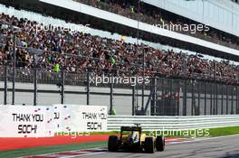 Jolyon Palmer (GBR) Renault Sport F1 Team RS16. 01.05.2016. Formula 1 World Championship, Rd 4, Russian Grand Prix, Sochi Autodrom, Sochi, Russia, Race Day.