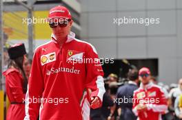 Kimi Raikkonen (FIN) Ferrari on the drivers parade. 01.05.2016. Formula 1 World Championship, Rd 4, Russian Grand Prix, Sochi Autodrom, Sochi, Russia, Race Day.
