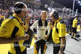Kevin Magnussen (DEN) Renault Sport F1 Team on the grid. 18.09.2016. Formula 1 World Championship, Rd 15, Singapore Grand Prix, Marina Bay Street Circuit, Singapore, Race Day.