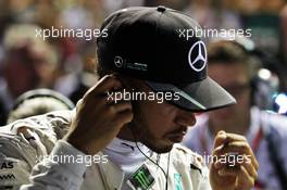 Lewis Hamilton (GBR) Mercedes AMG F1 on the grid. 18.09.2016. Formula 1 World Championship, Rd 15, Singapore Grand Prix, Marina Bay Street Circuit, Singapore, Race Day.