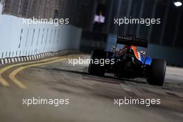 Pascal Wehrlein (GER), Manor Racing  17.09.2016. Formula 1 World Championship, Rd 15, Singapore Grand Prix, Marina Bay Street Circuit, Singapore, Qualifying Day.