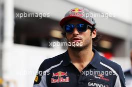 Carlos Sainz Jr (ESP) Scuderia Toro Rosso. 15.09.2016. Formula 1 World Championship, Rd 15, Singapore Grand Prix, Marina Bay Street Circuit, Singapore, Preparation Day.