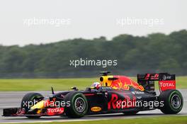 Pierre Gasly (FRA) Red Bull Racing RB12 Test Driver. 12.07.2016. Formula One In-Season Testing, Day One, Silverstone, England. Tuesday.