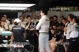 Lewis Hamilton (GBR) Mercedes AMG F1; Toto Wolff (GER) Mercedes AMG F1 Shareholder and Executive Director; Paddy Lowe (GBR) Mercedes AMG F1 Executive Director (Technical); and Nico Rosberg (GER) Mercedes AMG F1; at a team meeting. 24.11.2016. Formula 1 World Championship, Rd 21, Abu Dhabi Grand Prix, Yas Marina Circuit, Abu Dhabi, Preparation Day.