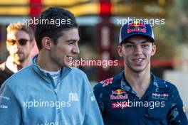 (L to R): Esteban Ocon (FRA) Manor Racing with Pierre Gasly (FRA) Red Bull Racing Third Driver. 21.10.2016. Formula 1 World Championship, Rd 18, United States Grand Prix, Austin, Texas, USA, Practice Day.
