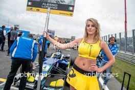 Grid girl, Alessio Lorandi (ITA) Carlin Dallara F312 - Volkswagen,  16.07.2016. FIA F3 European Championship 2016, Round 6, Race 1, Zandvoort, Germany