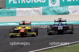 Race 2, Mitch Evans (NZL) Pertamina Campos Racing and Raffaele Marciello (ITA) Russian Time 02.10.2016. GP2 Series, Rd 10, Sepang, Malaysia, Sunday.
