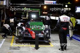 #5 Toyota Racing Toyota TS050 Hybrid: Anthony Davidson, Sébastien Buemi, Kazuki Nakajima. 15.06.2015. Le Mans 24 Hour, Le Mans, France.