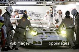 #92 Porsche Motorsport Porsche 911 RSR: Earl Bamber, Frédéric Makowiecki, Jörg Bergmeister. 15.06.2015. Le Mans 24 Hour, Le Mans, France.