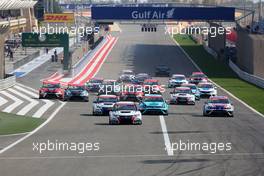 Race 2, Start of the race 03.04.2016. TCR International Series, Rd 1, Sakhir, Bahrain, Sunday.