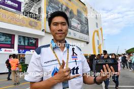 20.11.2016 - Race 1, Tin Sritrai (THA) Honda Civic TCR, Team Thailand win the Hawkers Fan Award 18-20.11.2016 TCR International Series, Round 11, Macau Guia, Macau