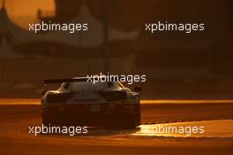 Low light action. 19.11.2016. FIA World Endurance Championship, Round 9, Six Hours of Bahrain, Sakhir, Bahrain, Saturday
