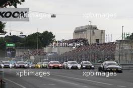 Start Race 2: Robert Wickens (CAN) - Mercedes-AMG C 63 DTM Mercedes-AMG Motorsport Mercedes me 02.07.2017, DTM Round 4, Norisring, Germany, Sunday.