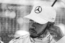 Lewis Hamilton (GBR) Mercedes AMG F1 on the grid. 26.03.2017. Formula 1 World Championship, Rd 1, Australian Grand Prix, Albert Park, Melbourne, Australia, Race Day.
