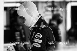 Daniel Ricciardo (AUS) Red Bull Racing. 25.03.2017. Formula 1 World Championship, Rd 1, Australian Grand Prix, Albert Park, Melbourne, Australia, Qualifying Day.
