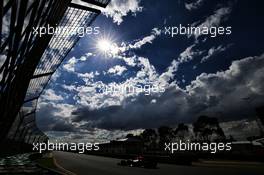 Daniel Ricciardo (AUS) Red Bull Racing RB13. 25.03.2017. Formula 1 World Championship, Rd 1, Australian Grand Prix, Albert Park, Melbourne, Australia, Qualifying Day.