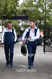 Paddy Lowe (GBR), Williams chief technical officer. 22.03.2017. Formula 1 World Championship, Rd 1, Australian Grand Prix, Albert Park, Melbourne, Australia, Preparation Day.