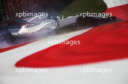 Lance Stroll (CDN) Williams FW40 spins. 07.07.2017. Formula 1 World Championship, Rd 9, Austrian Grand Prix, Spielberg, Austria, Practice Day.