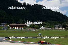 Daniel Ricciardo (AUS) Red Bull Racing  07.07.2017. Formula 1 World Championship, Rd 9, Austrian Grand Prix, Spielberg, Austria, Practice Day.