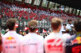 Flags in the crowd creating the Austrian flag. 09.07.2017. Formula 1 World Championship, Rd 9, Austrian Grand Prix, Spielberg, Austria, Race Day.