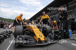 Nico Hulkenberg (GER) Renault Sport F1 Team  09.07.2017. Formula 1 World Championship, Rd 9, Austrian Grand Prix, Spielberg, Austria, Race Day.