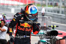Daniel Ricciardo (AUS) Red Bull Racing celebrates his third position in parc ferme. 09.07.2017. Formula 1 World Championship, Rd 9, Austrian Grand Prix, Spielberg, Austria, Race Day.