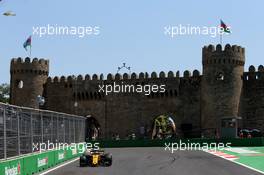 Nico Hulkenberg (GER) Renault Sport F1 Team RS17. 23.06.2017. Formula 1 World Championship, Rd 8, Azerbaijan Grand Prix, Baku Street Circuit, Azerbaijan, Practice Day.